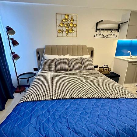 Voulis 45 Plaka Suite By Zeussuites Athen Eksteriør bilde