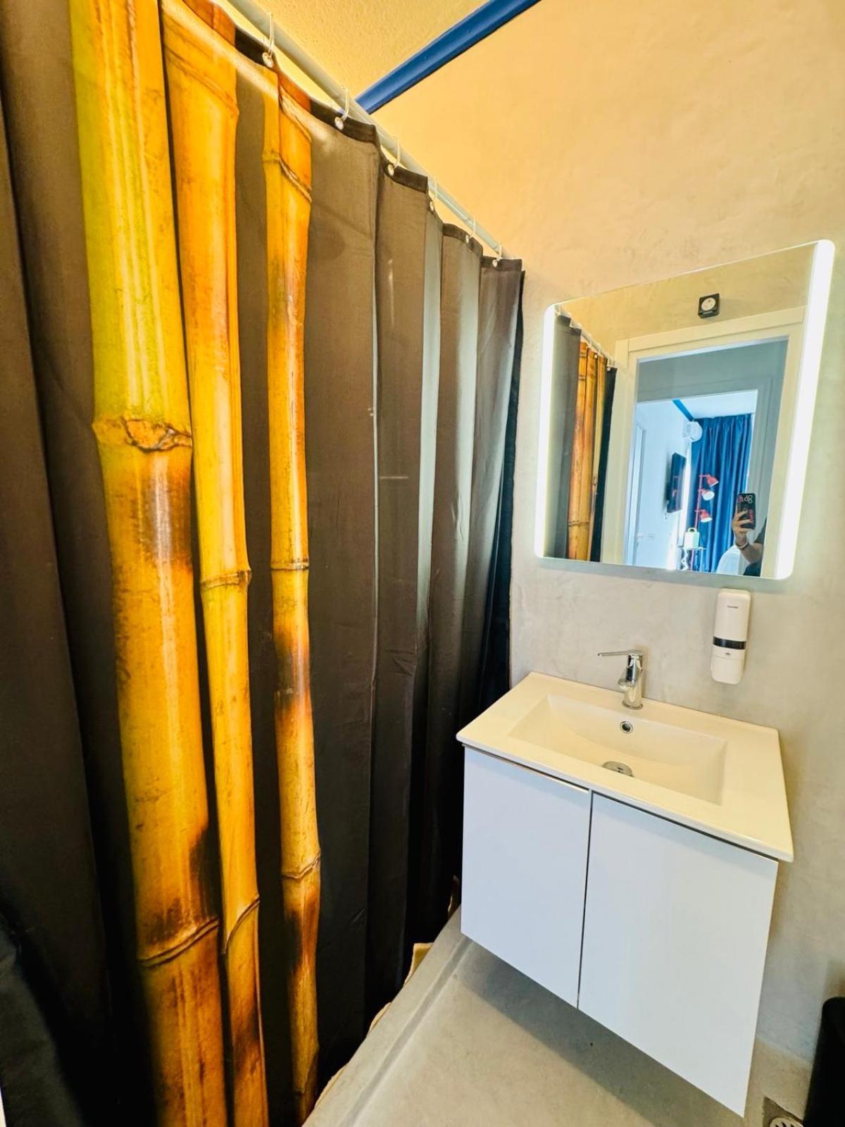 Voulis 45 Plaka Suite By Zeussuites Athen Eksteriør bilde