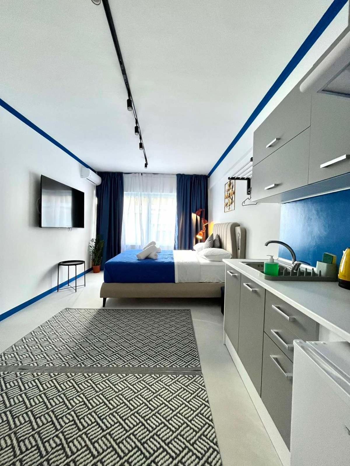 Voulis 45 Plaka Suite By Zeussuites Athen Eksteriør bilde