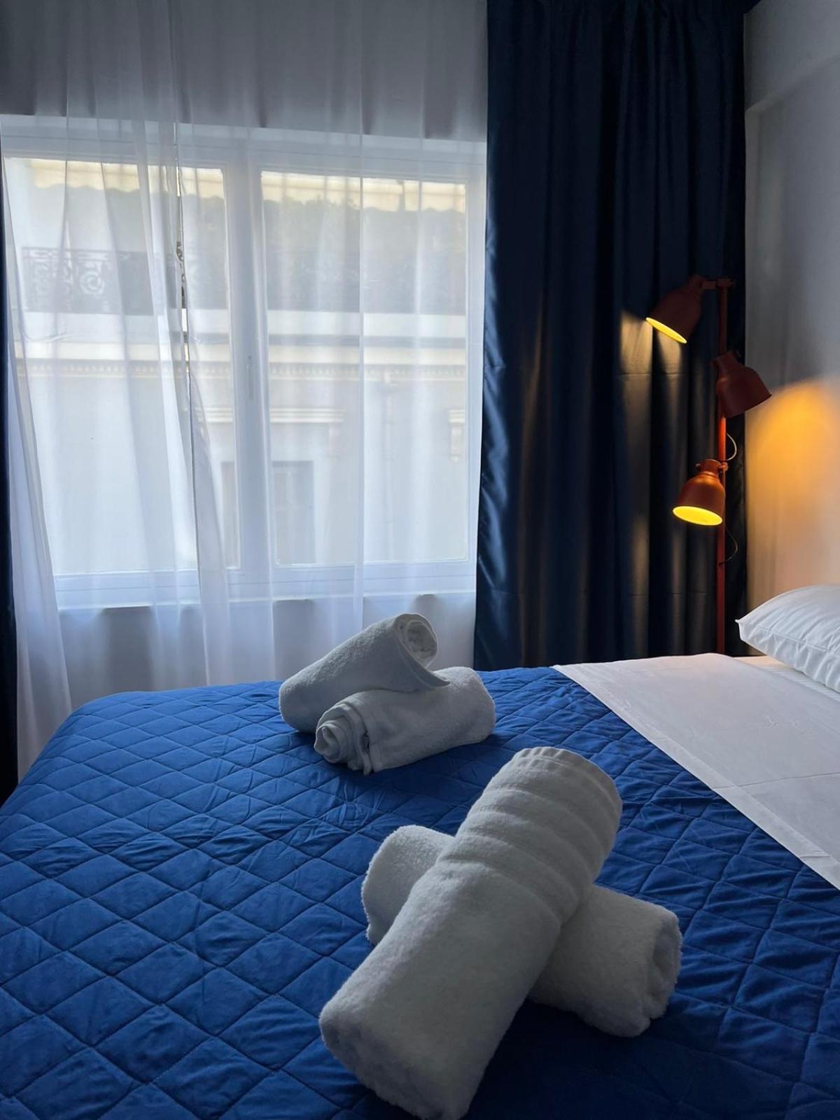 Voulis 45 Plaka Suite By Zeussuites Athen Eksteriør bilde