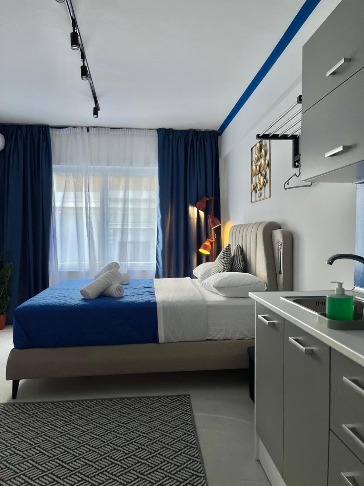Voulis 45 Plaka Suite By Zeussuites Athen Eksteriør bilde